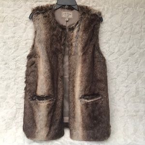 EUC Lucky Brand Faux Fur Vest SzMED